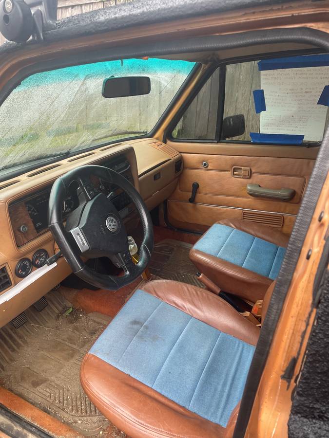 Volkswagen-rabbit-truck-diesel-1982-custom-9