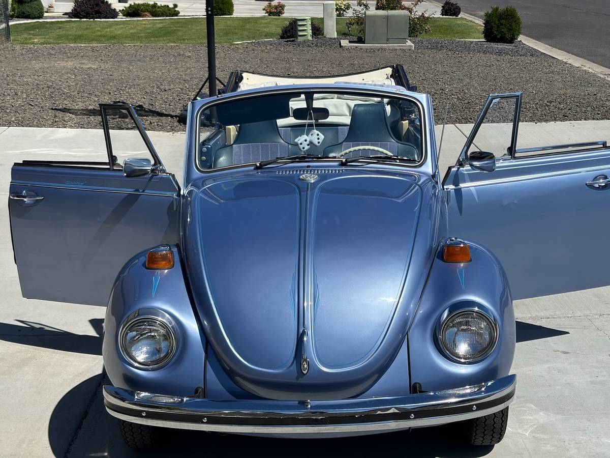 Volkswagen-super-beetle-1971-1