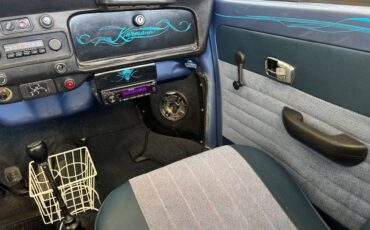 Volkswagen-super-beetle-1971-19
