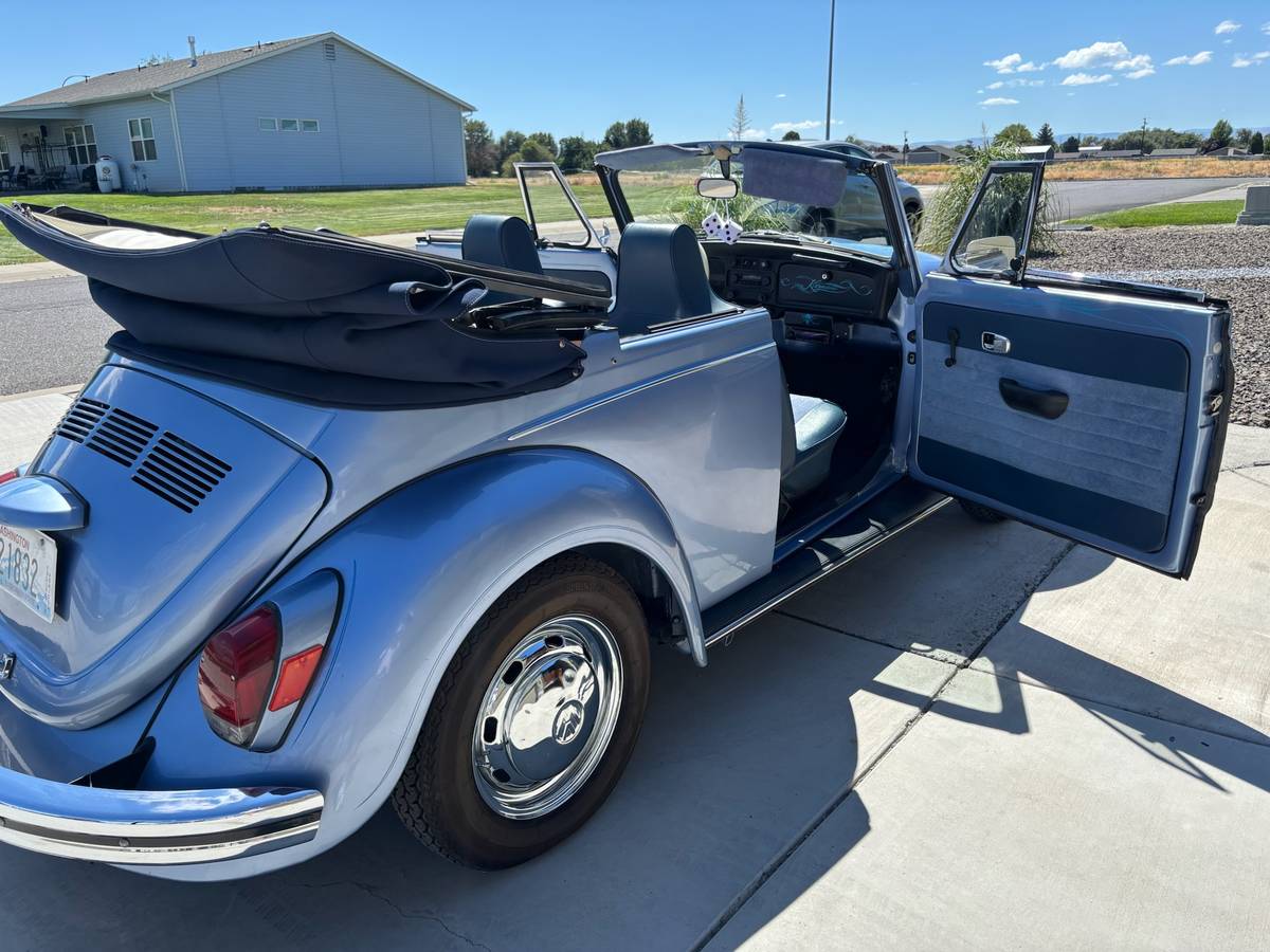 Volkswagen-super-beetle-1971-3