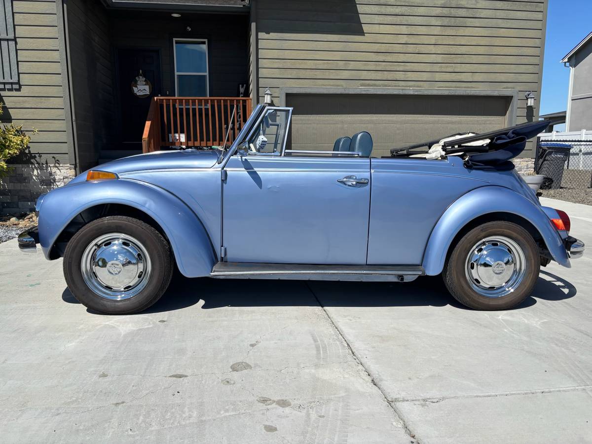 Volkswagen-super-beetle-1971-4