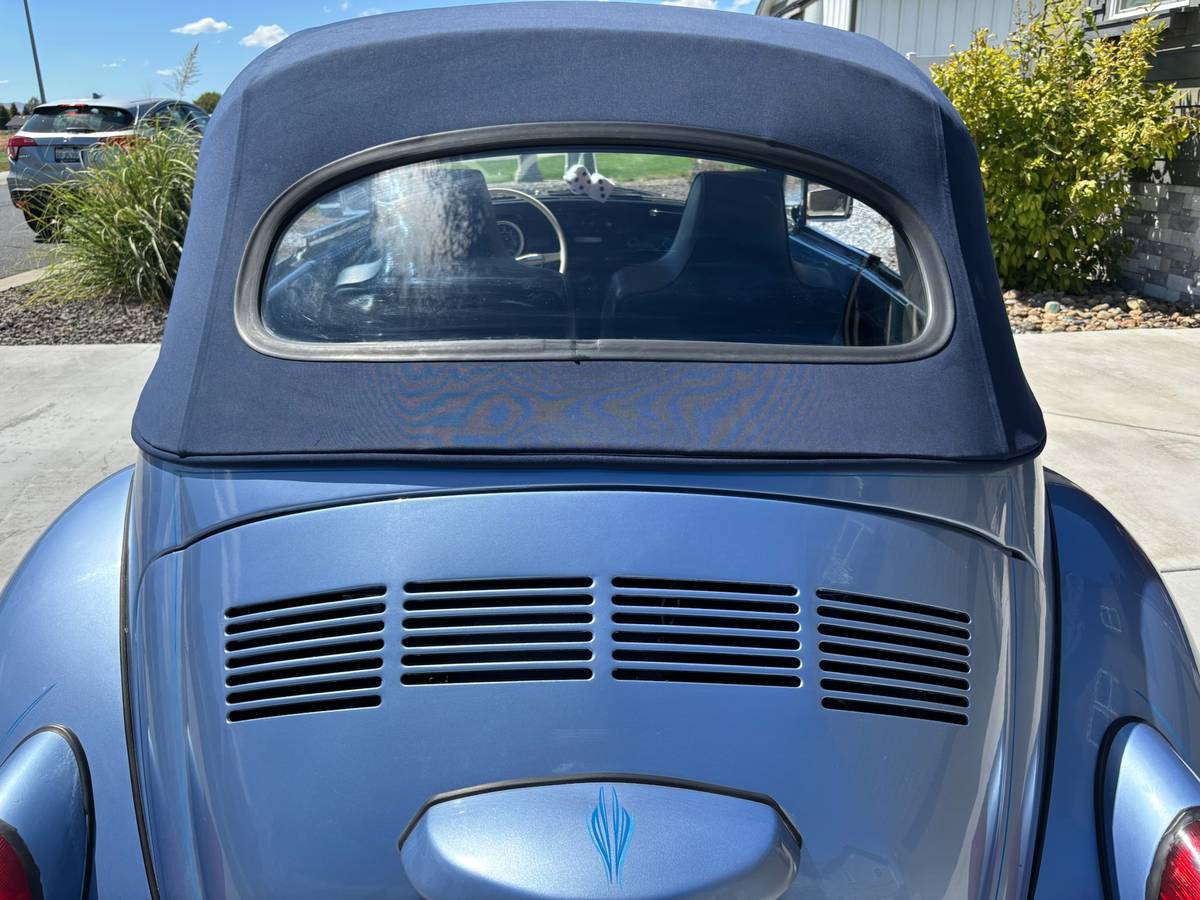 Volkswagen-super-beetle-1971-7