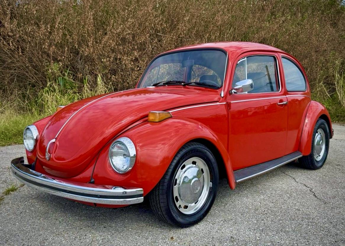 Volkswagen-super-beetle-1972-12