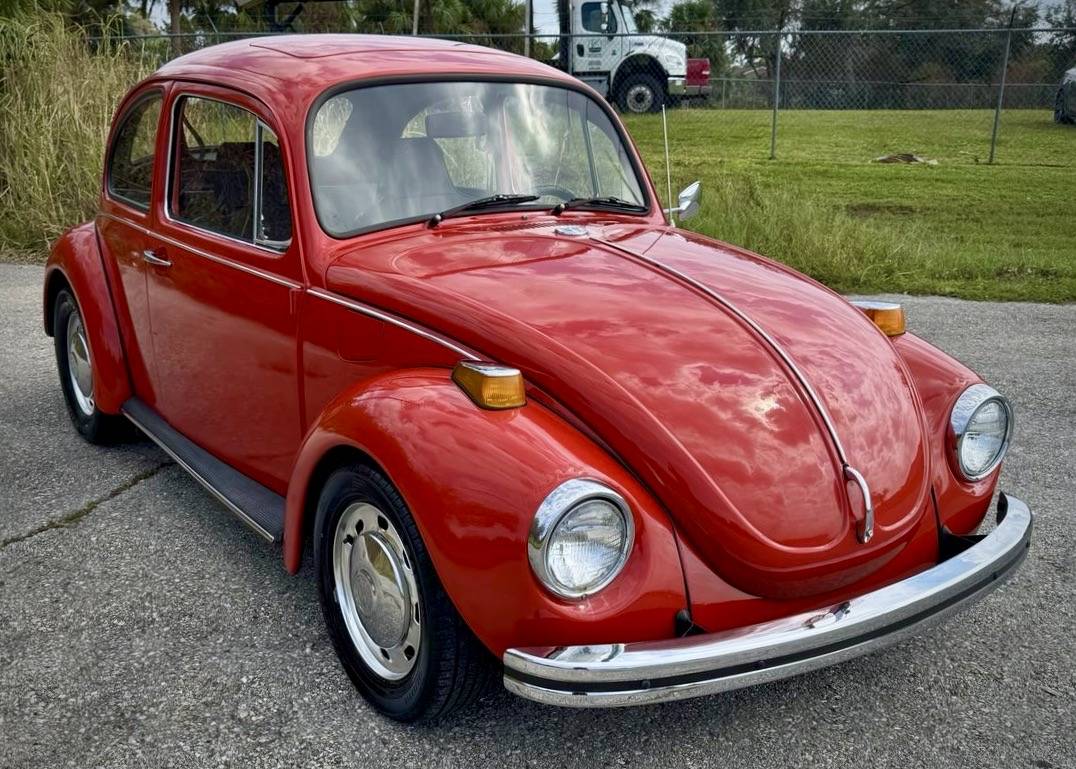 Volkswagen-super-beetle-1972-13