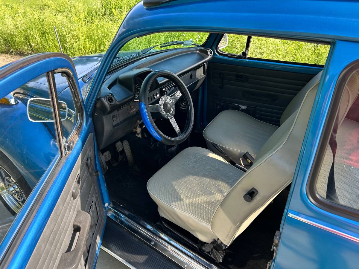 Volkswagen-super-beetle-1973-blue-14