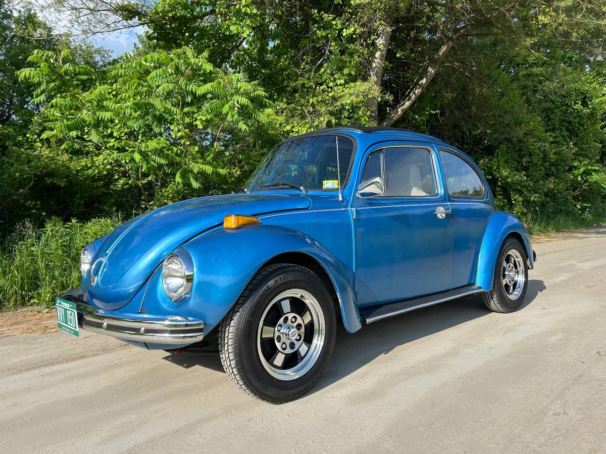 Volkswagen-super-beetle-1973-blue