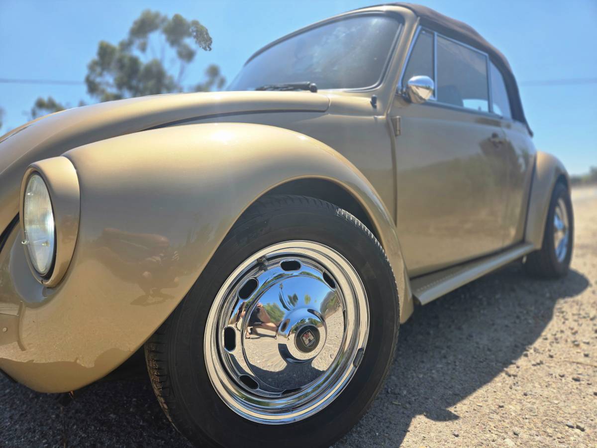 Volkswagen-super-beetle-1974-custom-1