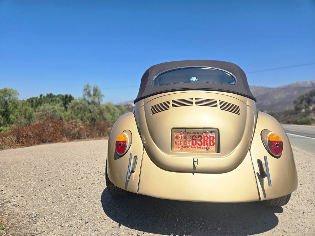 Volkswagen-super-beetle-1974-custom-4