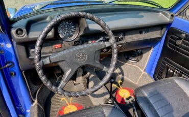 Volkswagen-super-beetle-1977-blue-17