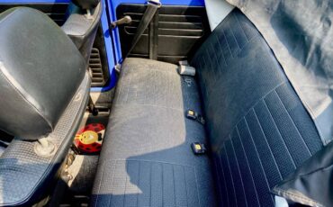 Volkswagen-super-beetle-1977-blue-21