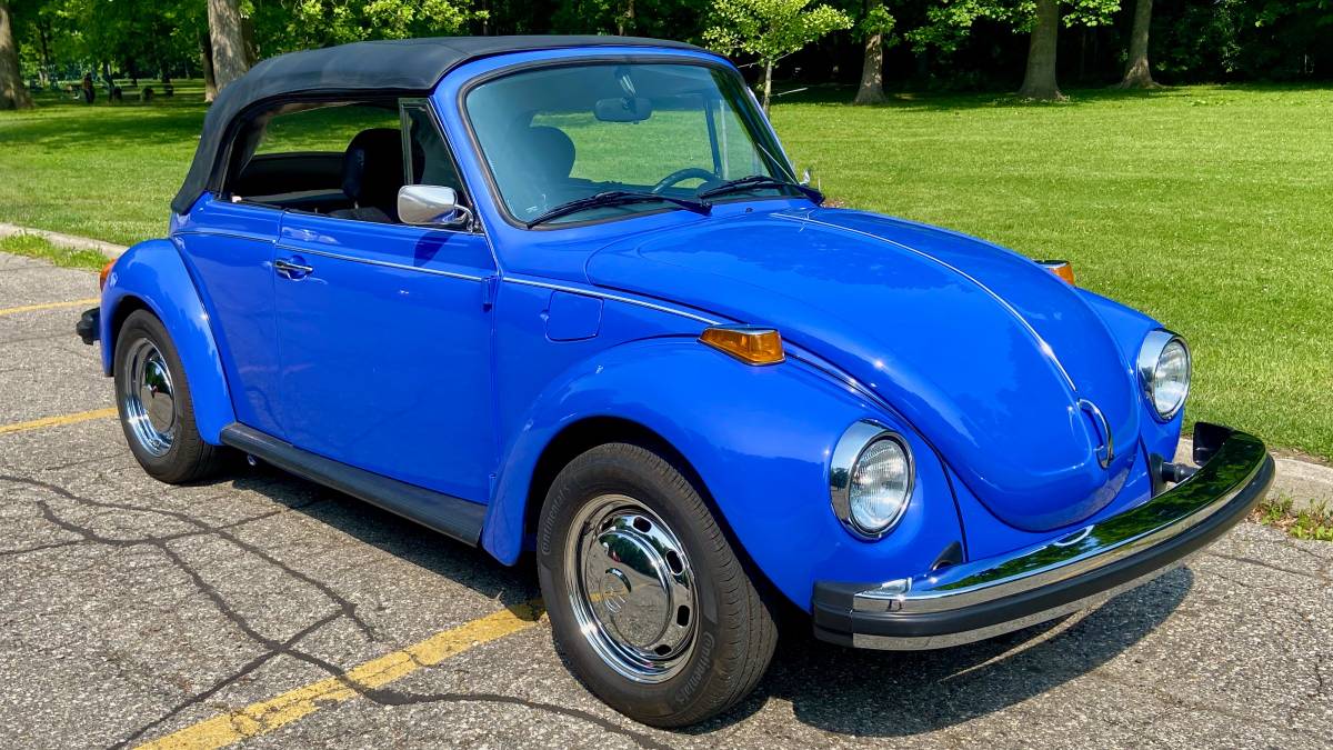 Volkswagen-super-beetle-1977-blue-4