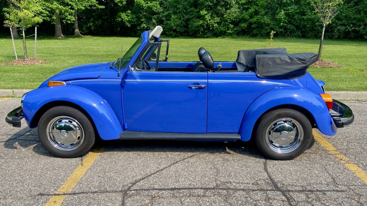 Volkswagen-super-beetle-1977-blue-5