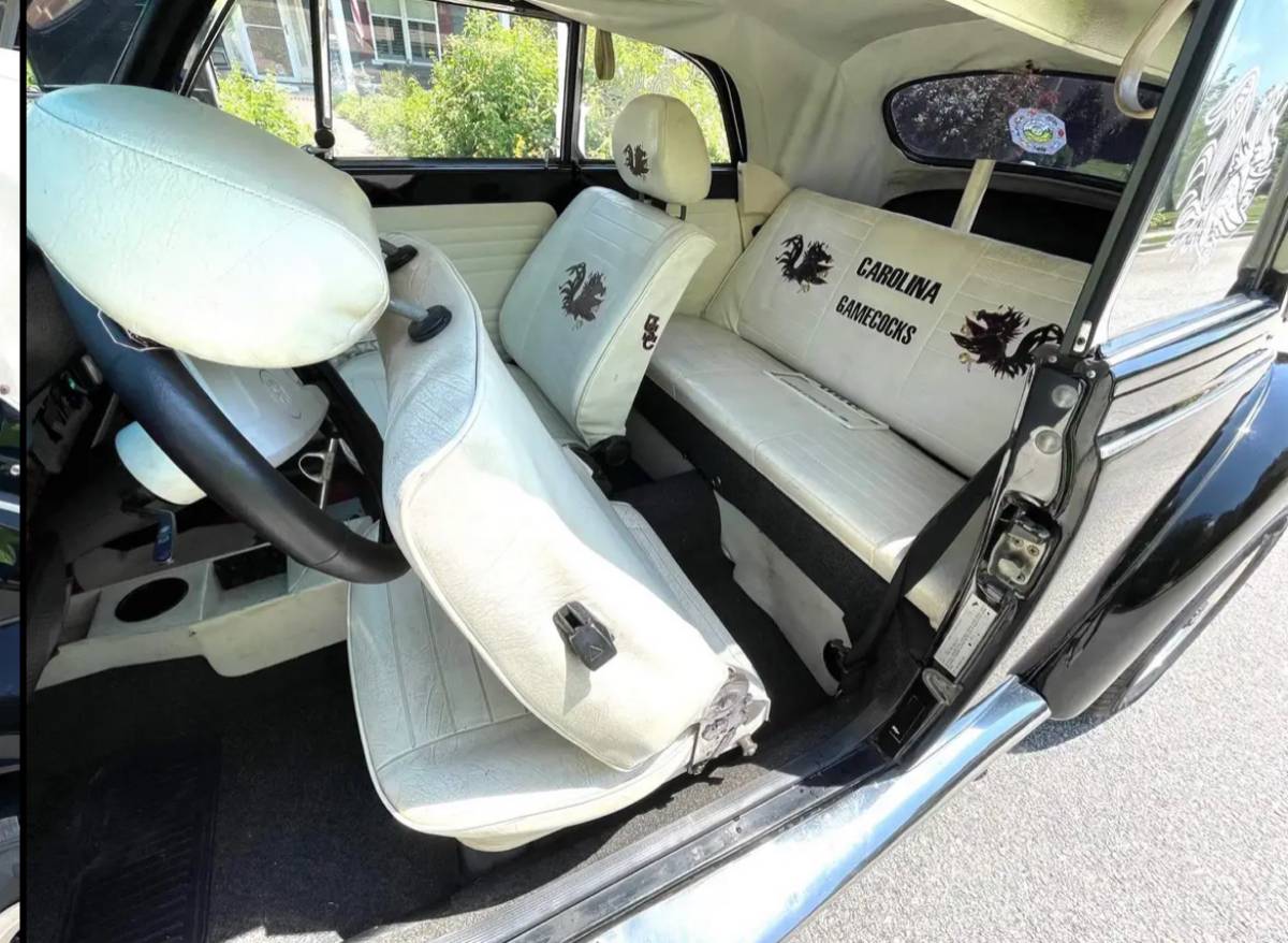 Volkswagen-super-beetle-1979-black-3