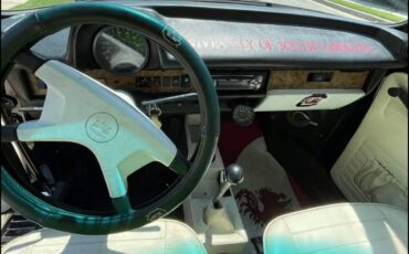 Volkswagen-super-beetle-1979-black-8