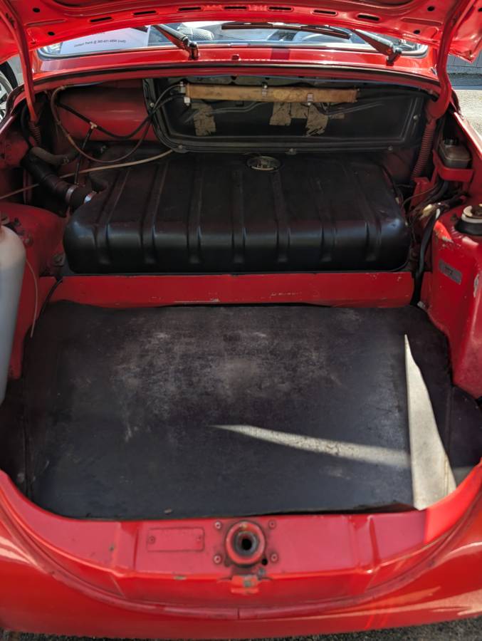 Volkswagen-super-beetle-bug-1979-red-10