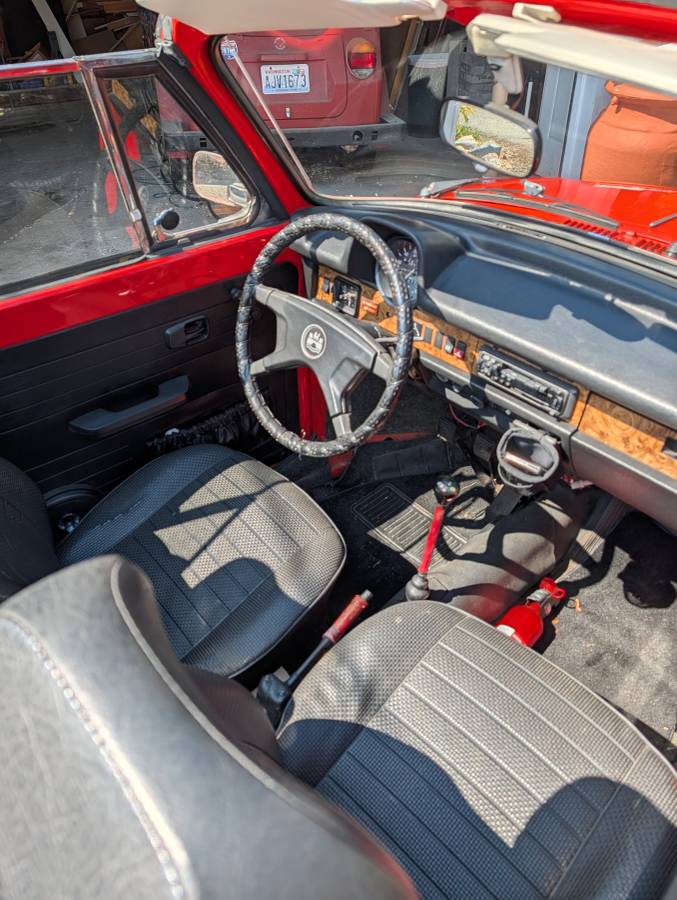 Volkswagen-super-beetle-bug-1979-red-6
