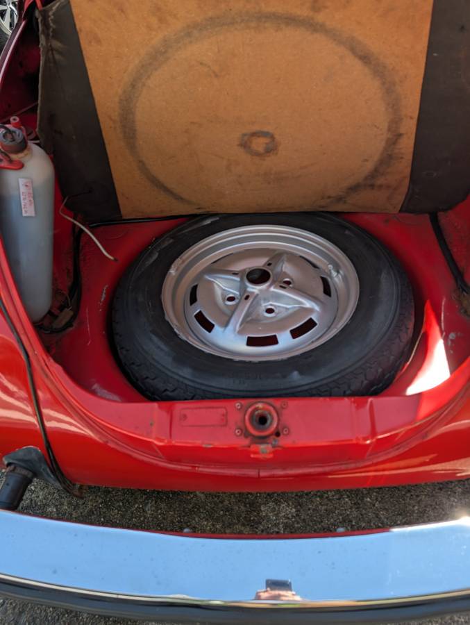 Volkswagen-super-beetle-bug-1979-red-9