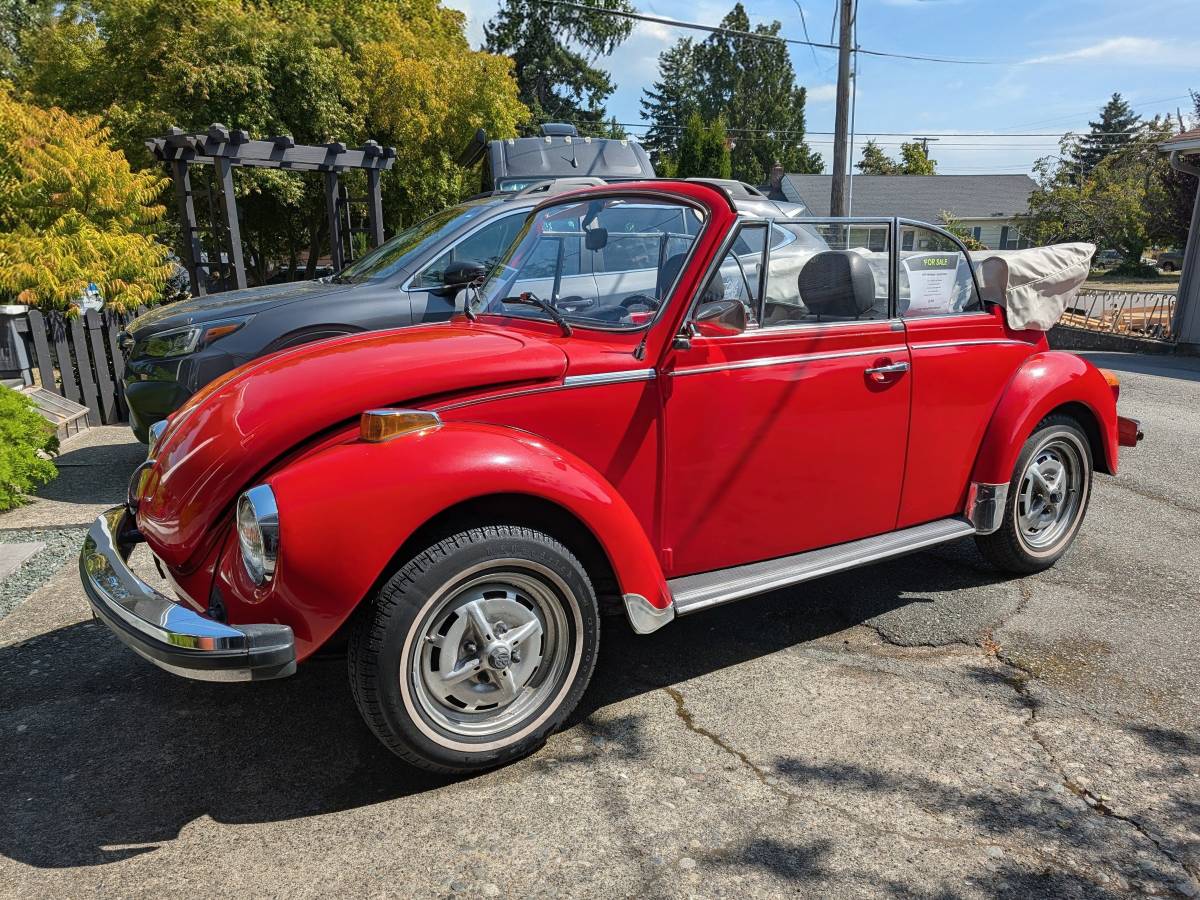 Volkswagen-super-beetle-bug-1979-red