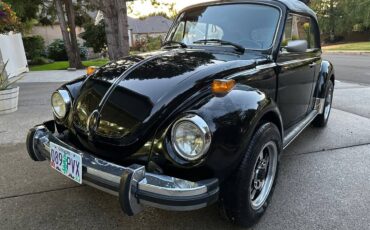 Volkswagen-super-beetle-convertible-1979-black