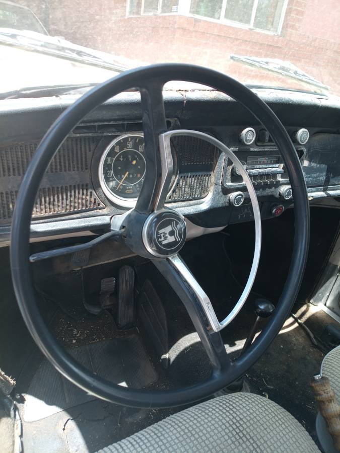 Volkswagen-super-beetle-vw-1971-yellow-4