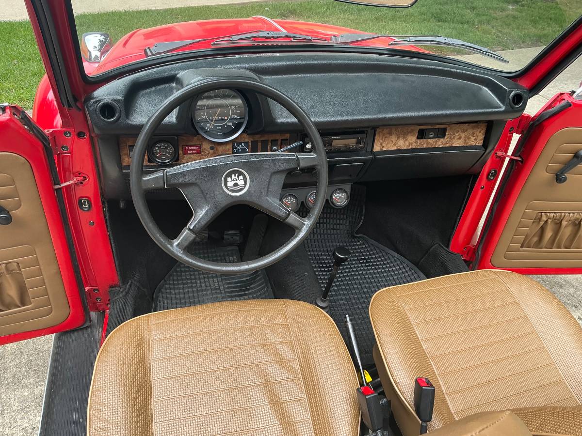 Volkswagen-super-beetle-vw-1979-16