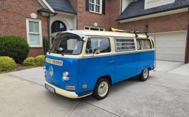 Volkswagen-t2-bus-1971-blue-1