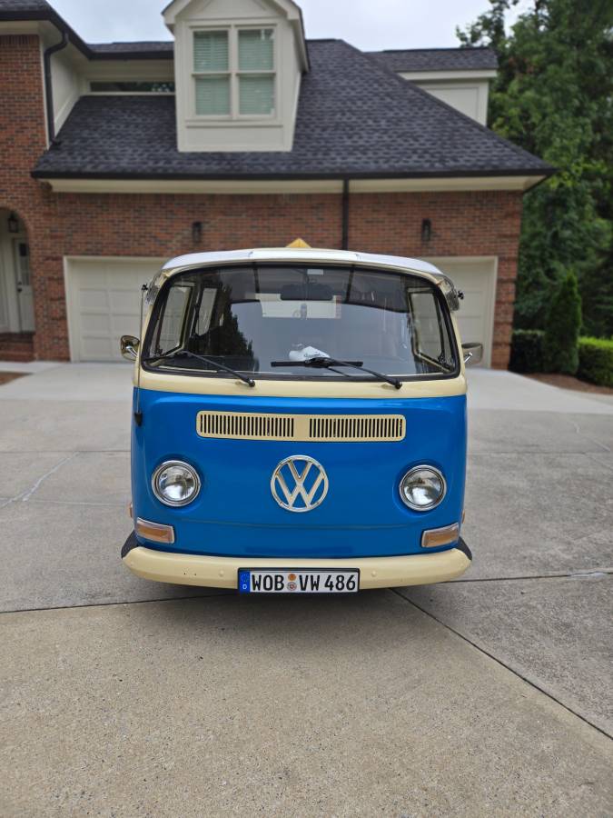 Volkswagen-t2-bus-1971-blue-8