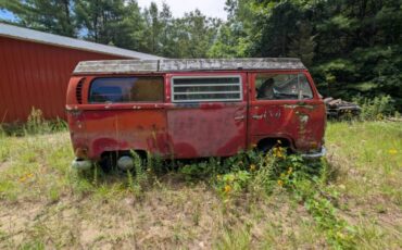 Volkswagen-transporter-1971-red-1