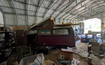 Volkswagen-transporter-1971-red-8