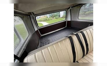 Volkswagen-transporter-1977-red-1