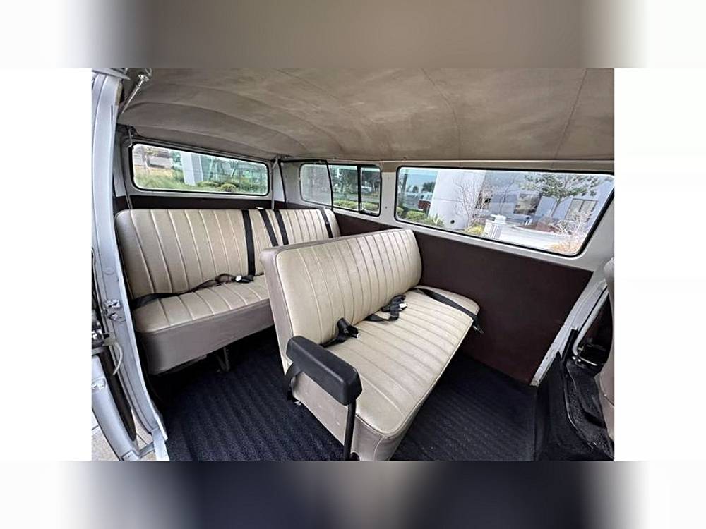 Volkswagen-transporter-1977-red-15