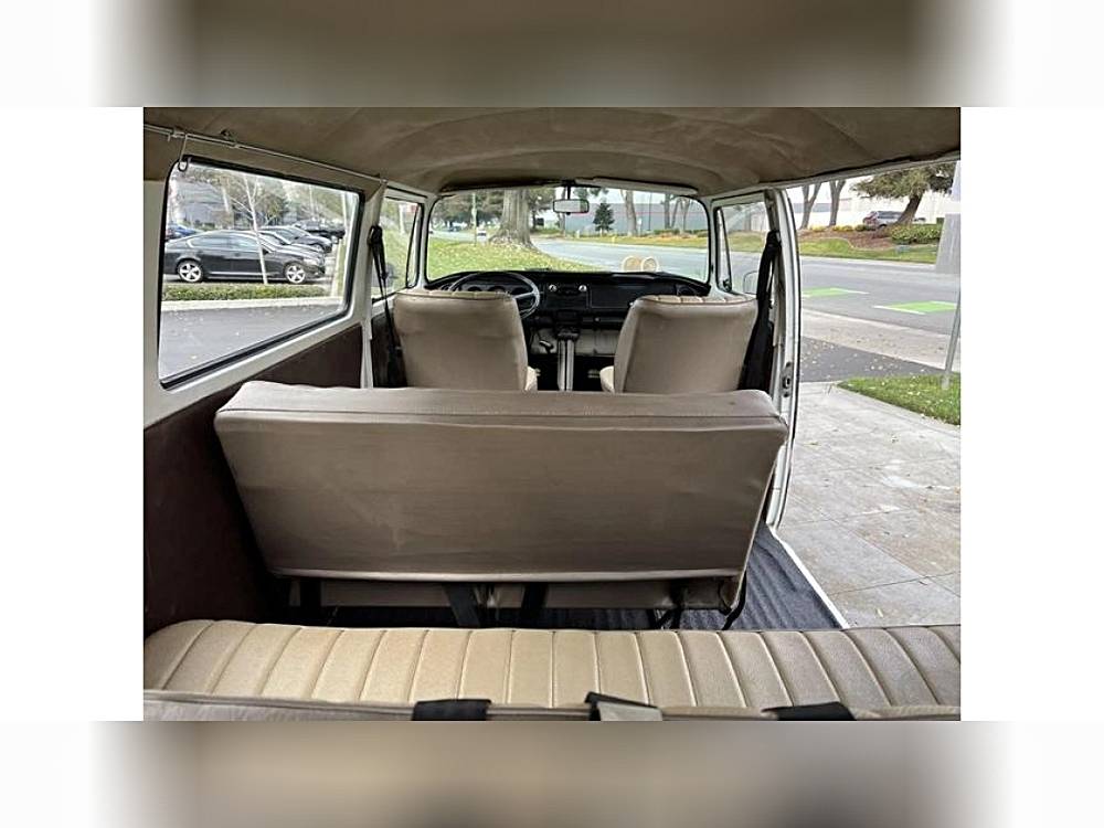 Volkswagen-transporter-1977-red-22