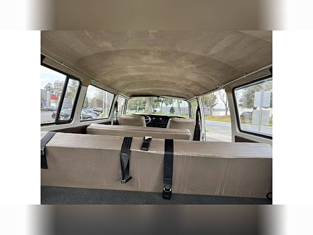 Volkswagen-transporter-1977-red-23