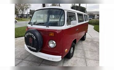 Volkswagen-transporter-1977-red-3