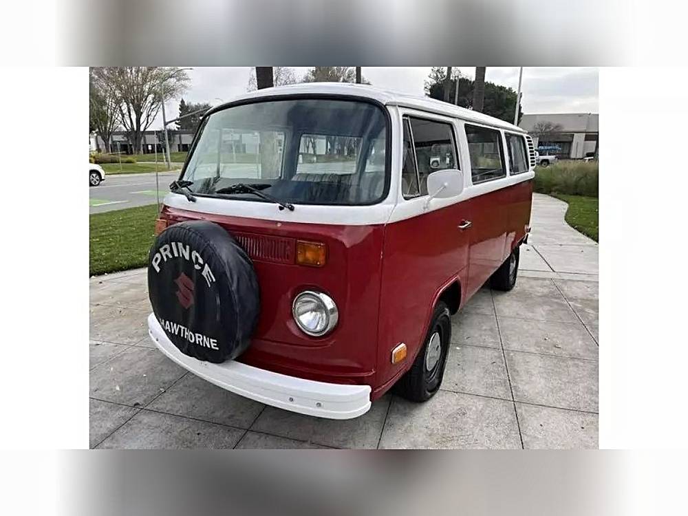 Volkswagen-transporter-1977-red-3