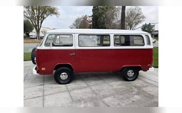 Volkswagen-transporter-1977-red-5