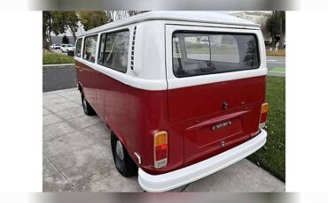 Volkswagen-transporter-1977-red-9
