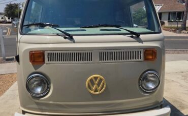 Volkswagen-transporter-t2-bay-window-1973-custom-18