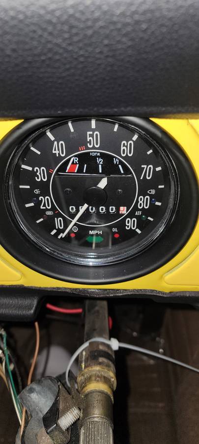 Volkswagen-type-1-beetle-1969-yellow-1
