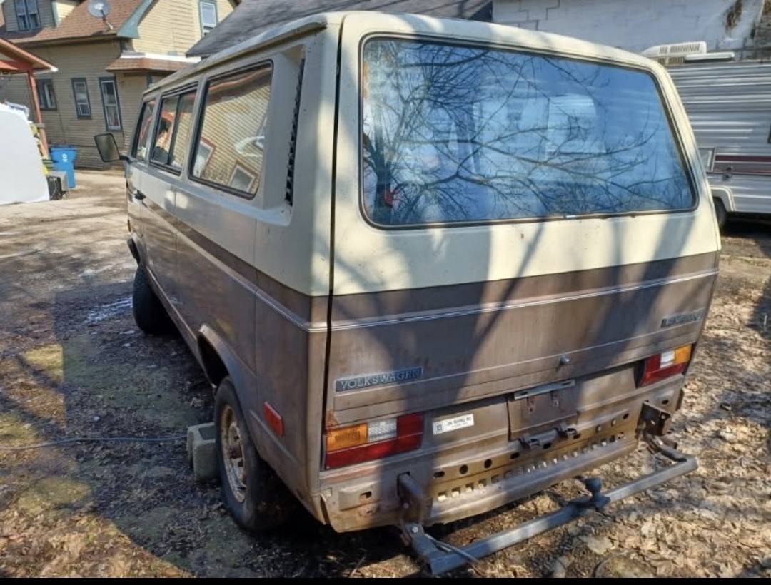 Volkswagen-vanagon-1973-brown-1