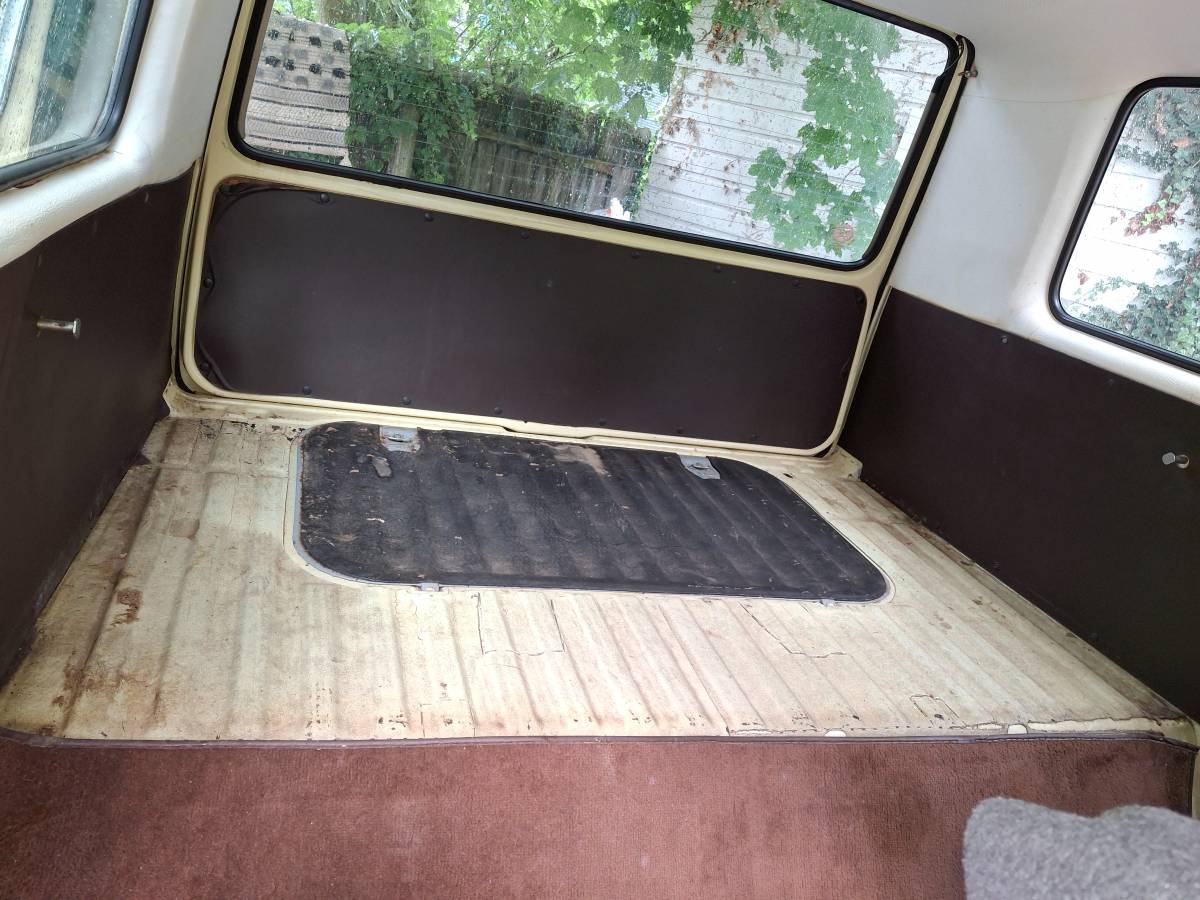 Volkswagen-vanagon-1973-brown-3