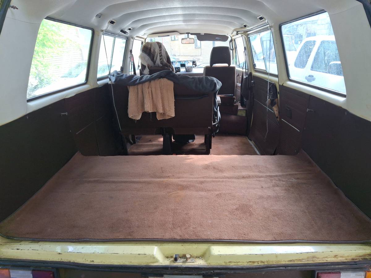 Volkswagen-vanagon-1973-brown-4