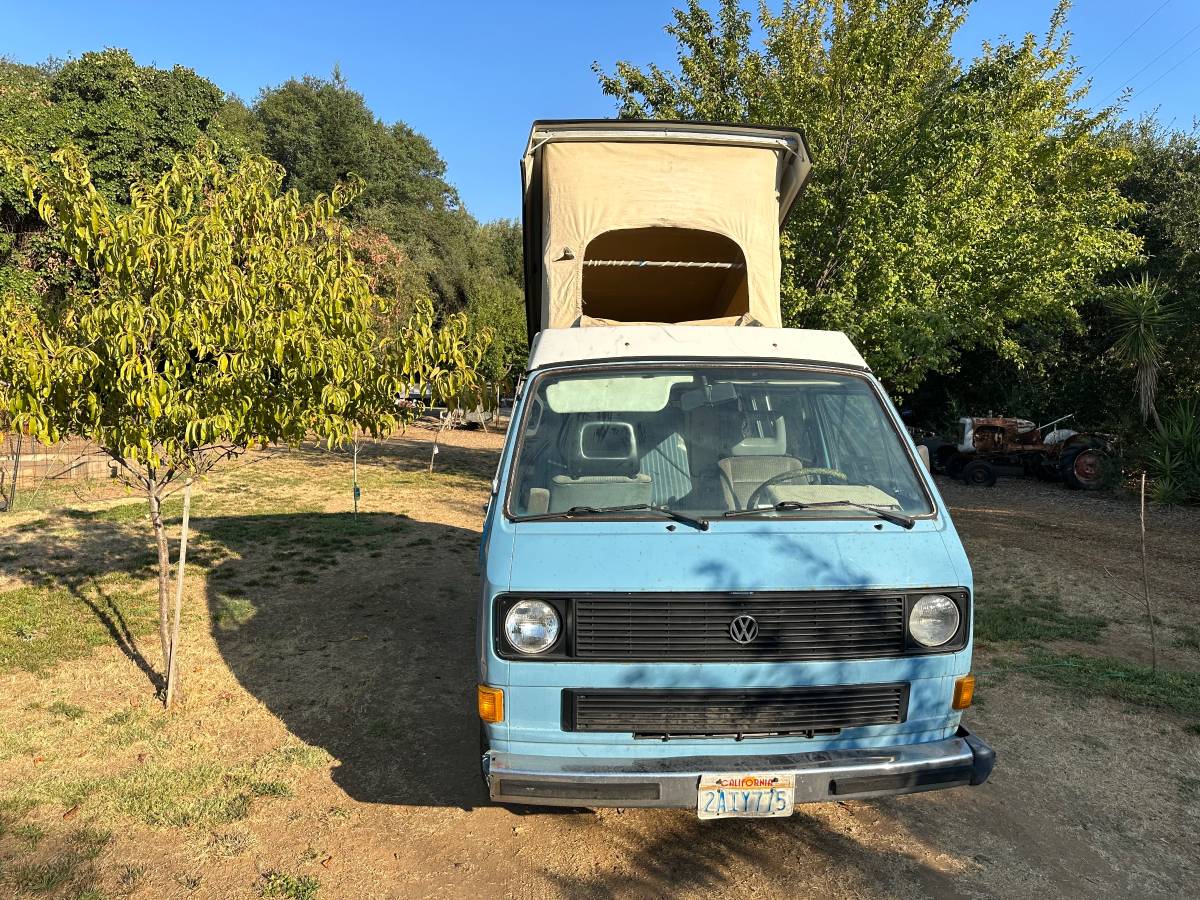 Volkswagen-vanagon-1982-22