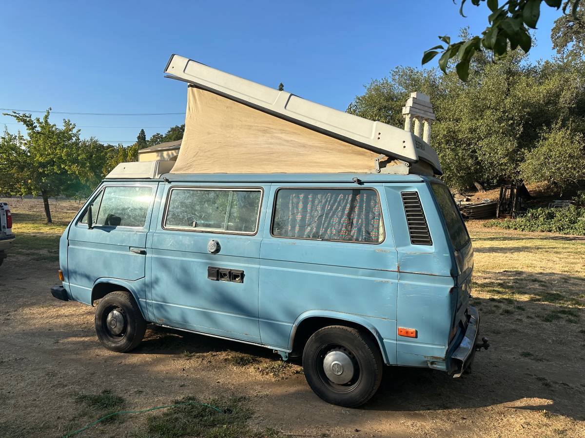 Volkswagen-vanagon-1982-46