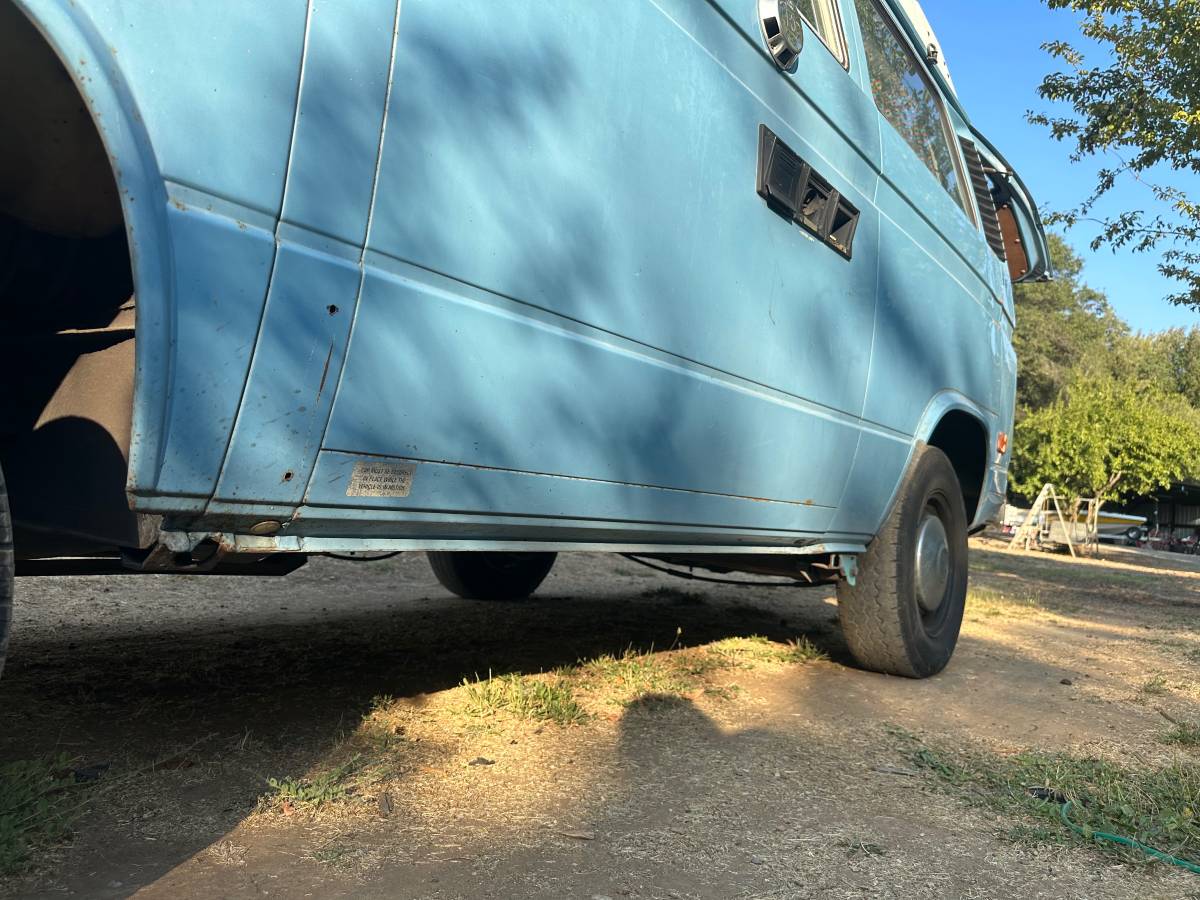 Volkswagen-vanagon-1982-55