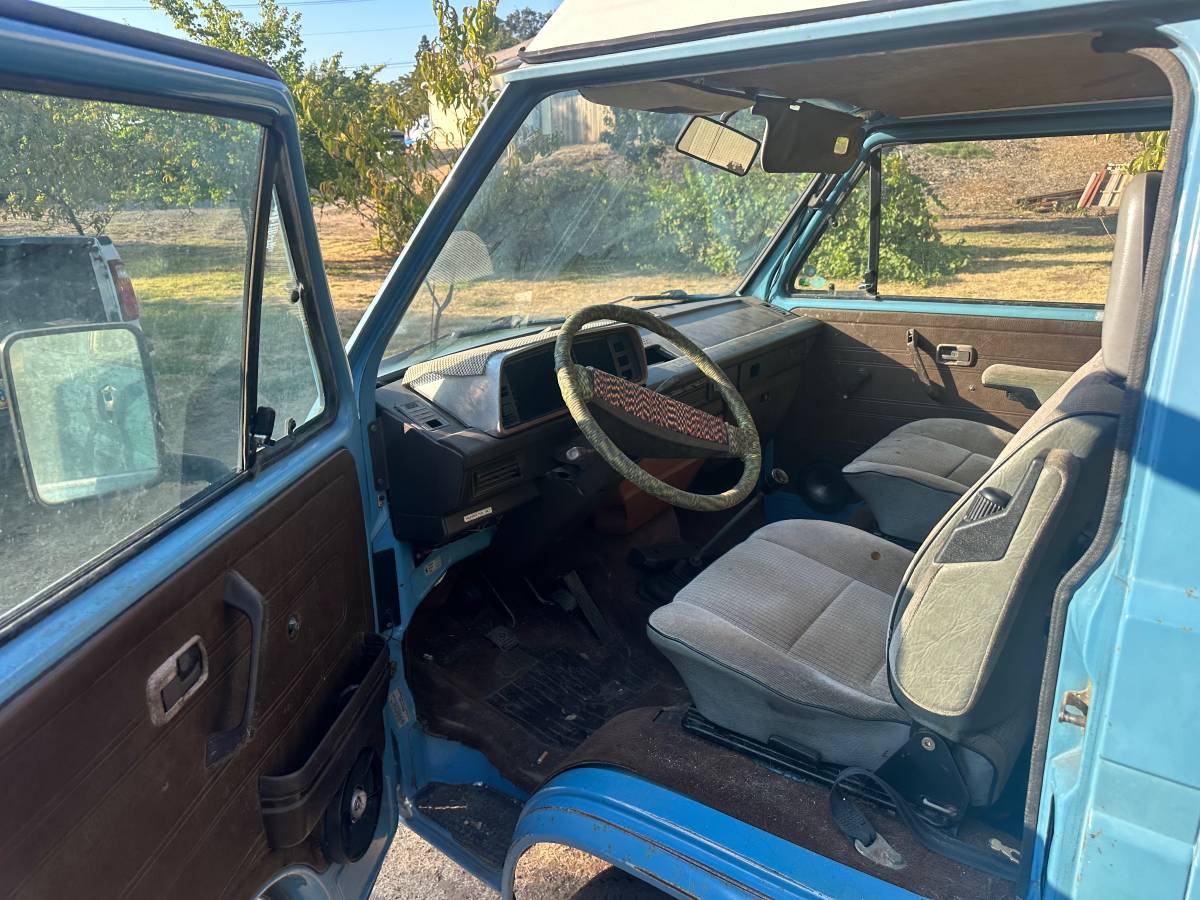 Volkswagen-vanagon-1982-7