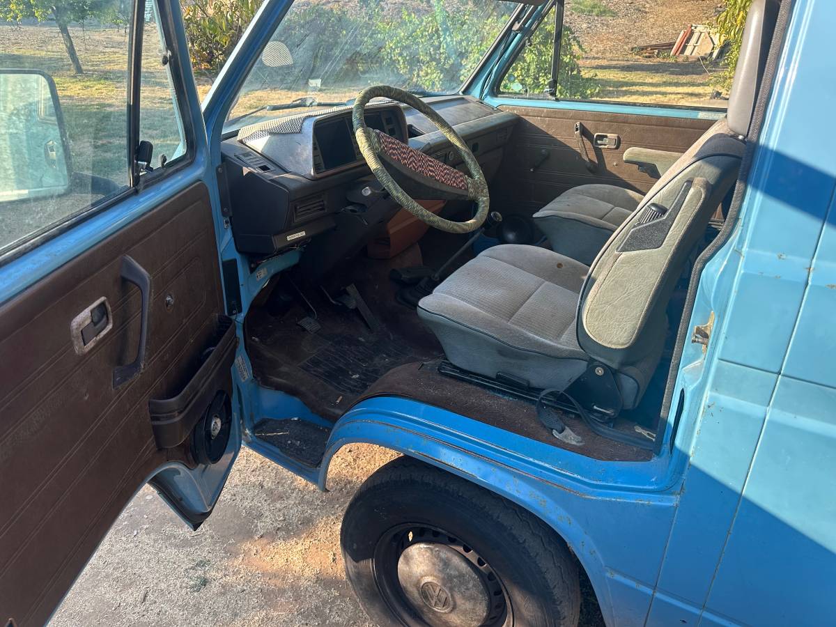 Volkswagen-vanagon-1982-9