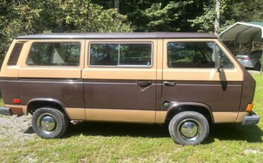 Volkswagen-vanagon-1984