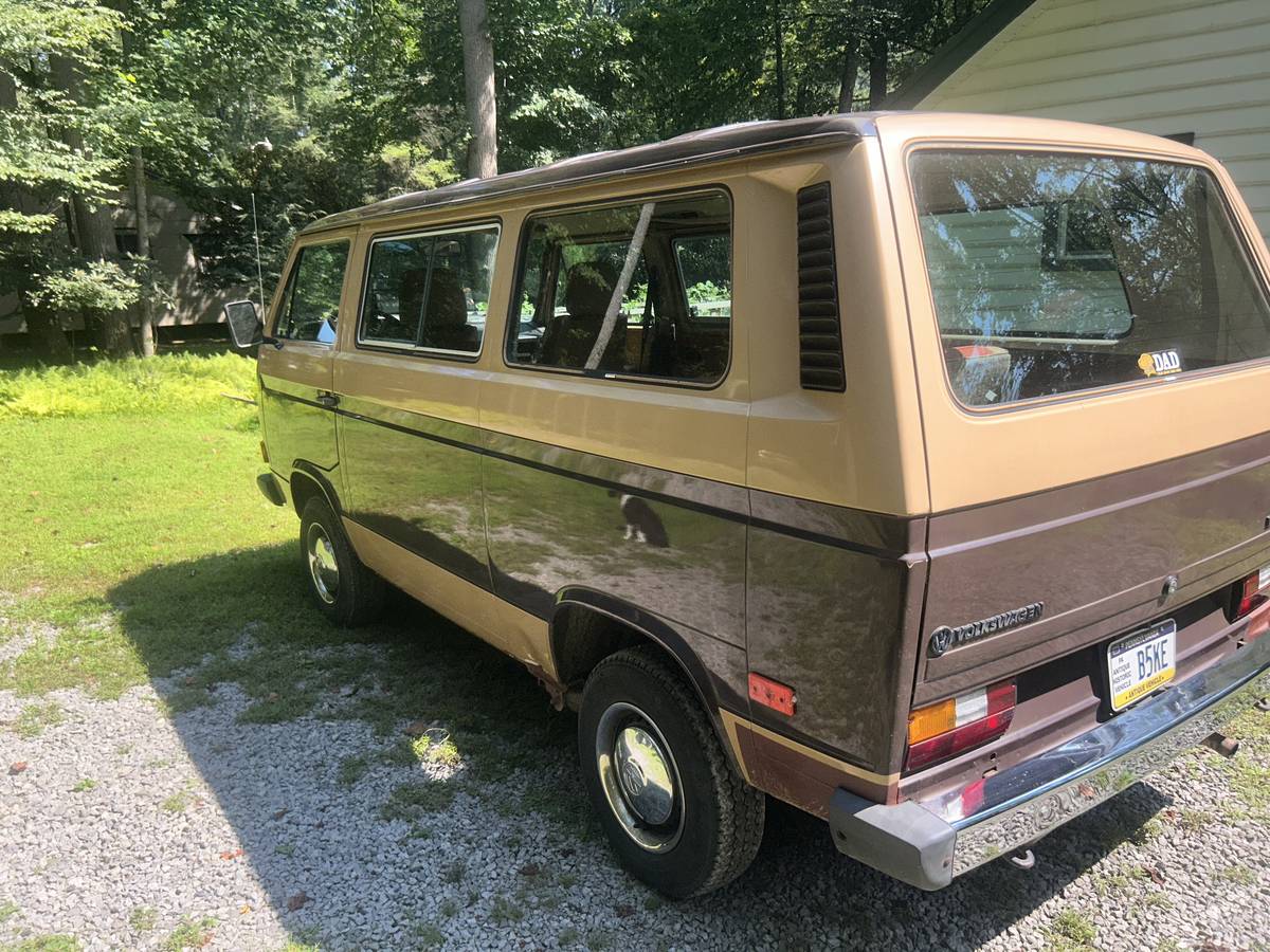 Volkswagen-vanagon-1984-15