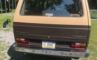 Volkswagen-vanagon-1984-3
